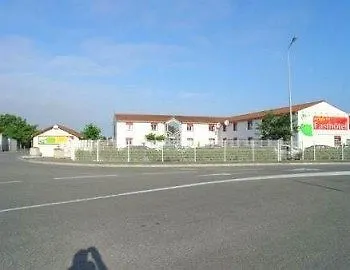 酒店 Fasthotel Tarbes - Un Fh Confort 2*